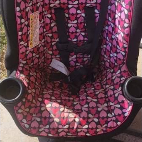 Car seat our daughter out grew this asking 5-0 - Picture 2 of 2